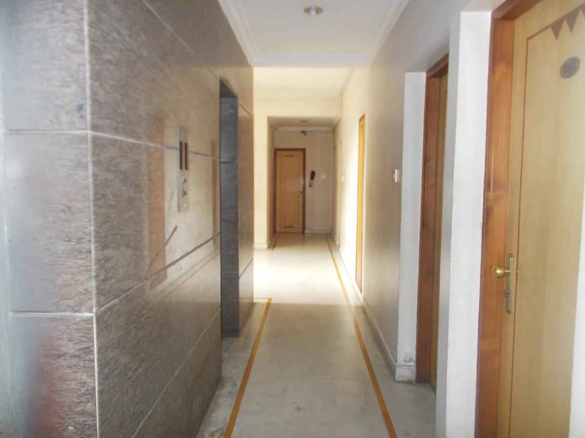 Modern Hotel Bangalore Eksteriør bilde